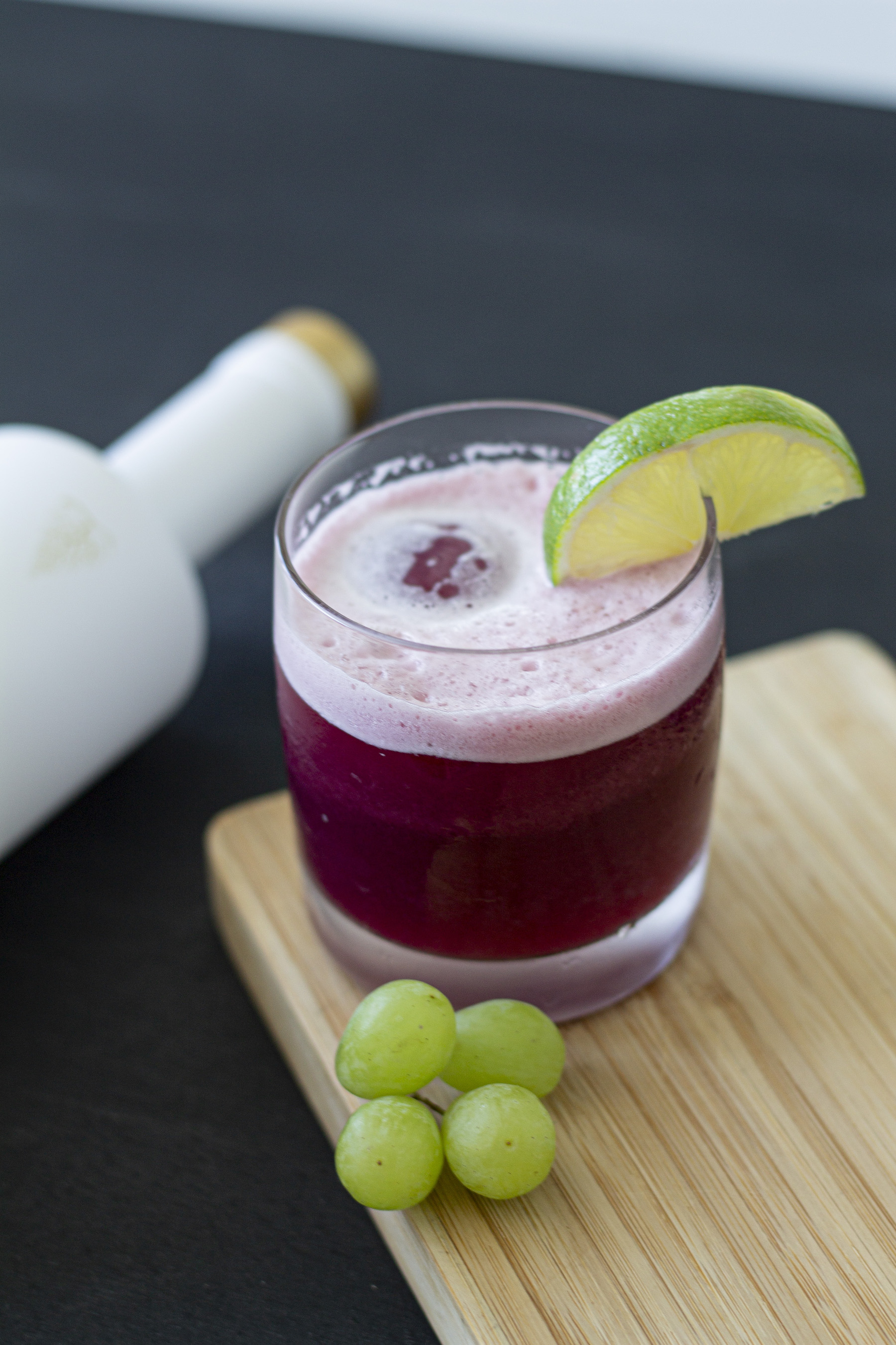 Grapey gin fizz
